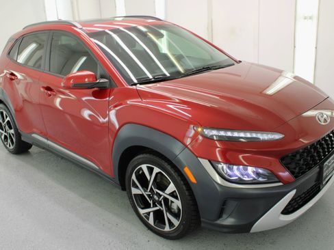 Used 2023 Hyundai Kona Limited AWD/4WD image 10