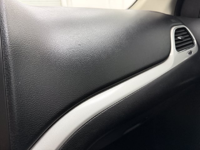 Used 2019 Dodge Journey SE FWD image 21