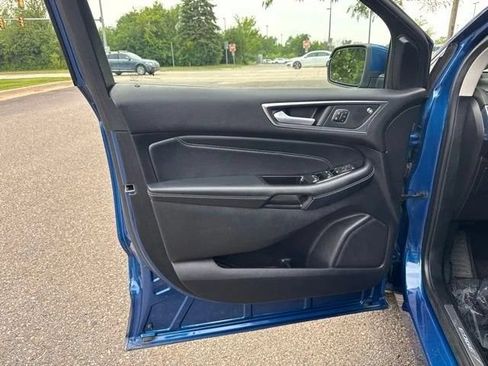 Used 2020 Ford Edge Titanium w/ Equipment Group 301A AWD/4WD image 19