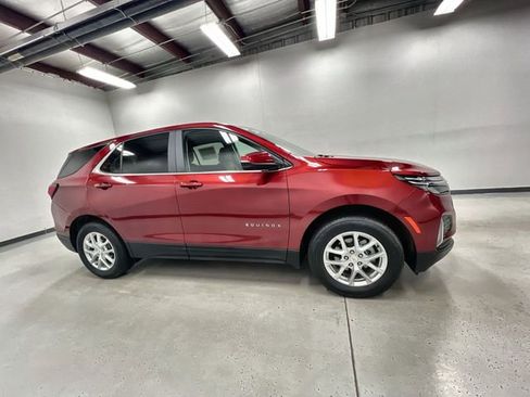 Certified 2024 Chevrolet Equinox LT AWD/4WD image 9