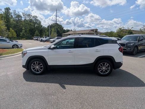 Used 2024 GMC Terrain SLT FWD image 6