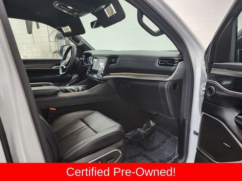 Certified 2024 Jeep Wagoneer Series II image 35