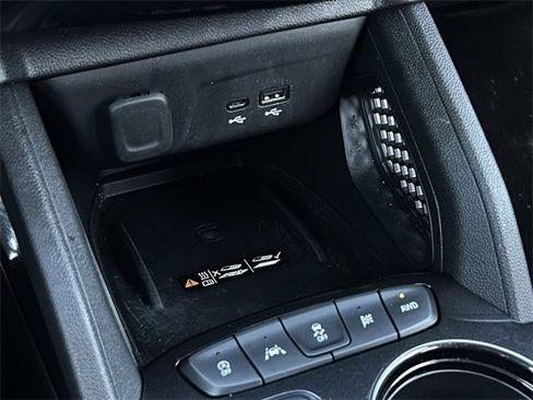 Used 2024 Chevrolet TrailBlazer RS w/ Convenience Package image 22