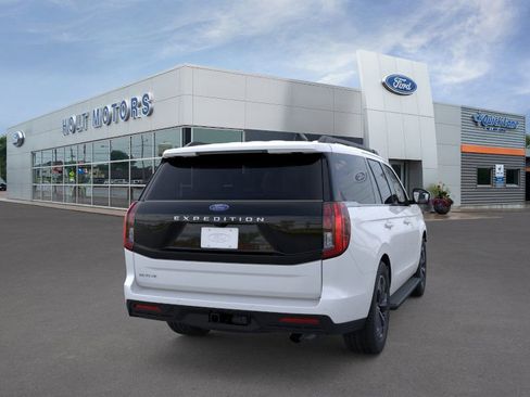 New 2026 Ford Expedition Active image 27