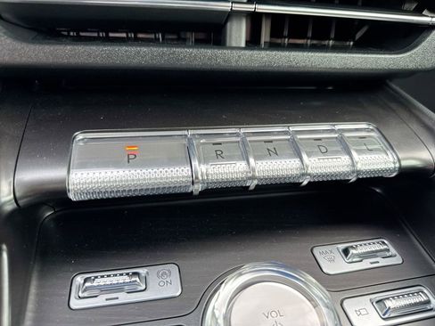 New 2026 Lincoln Nautilus Reserve AWD/4WD image 18