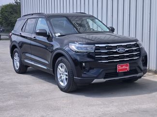 New 2025 Ford Explorer Active w/ Active Comfort Package video 2