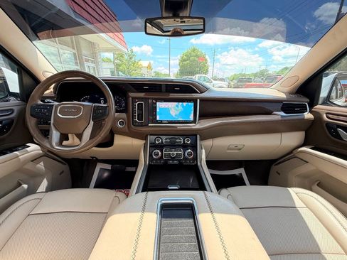 Used 2022 GMC Yukon Denali AWD/4WD image 37
