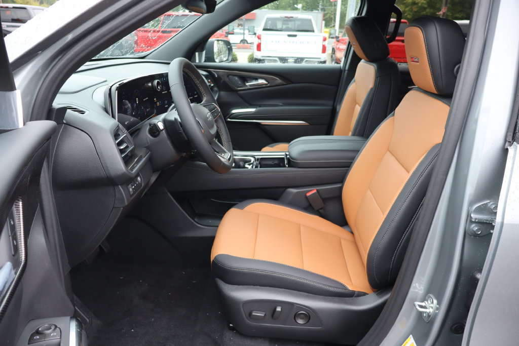 New 2027 Chevrolet Traverse Z71 w/ Driver Confidence Package AWD/4WD image 5