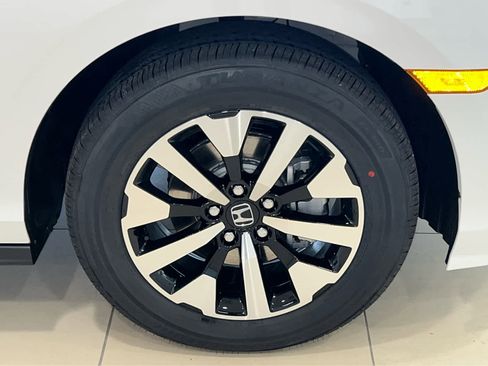 New 2026 Honda Odyssey EX-L image 5