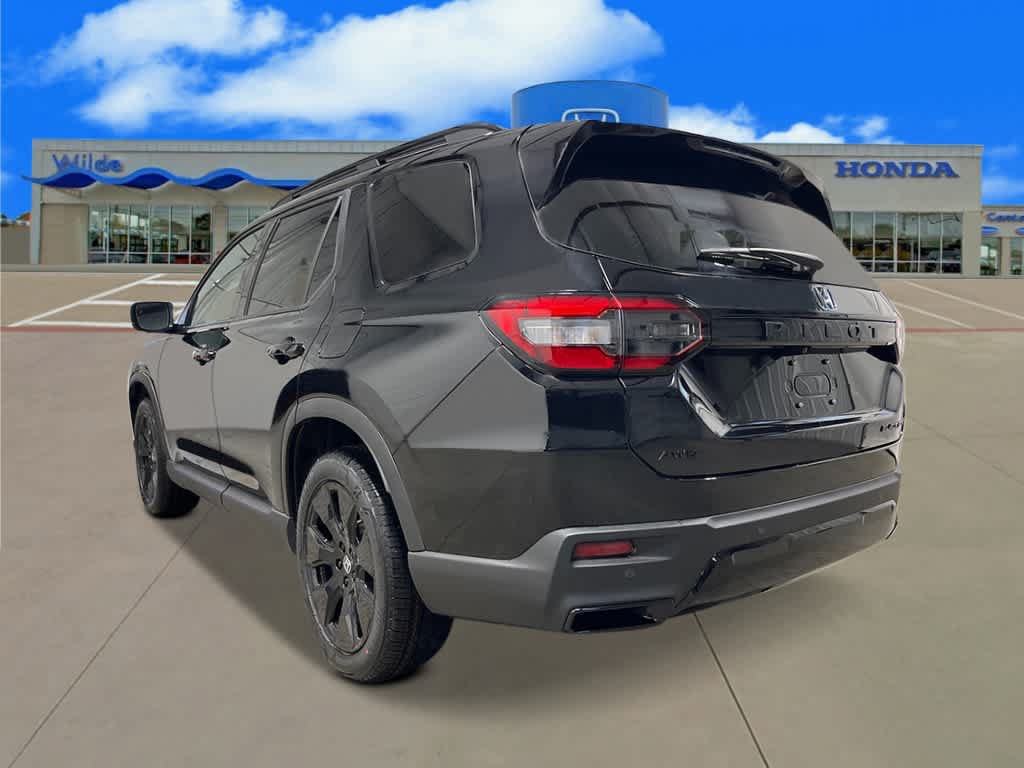 New 2026 Honda Pilot Black Edition image 3