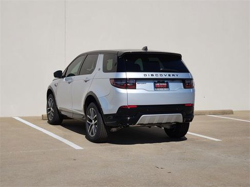 New 2026 Land Rover Discovery Sport Landmark image 3