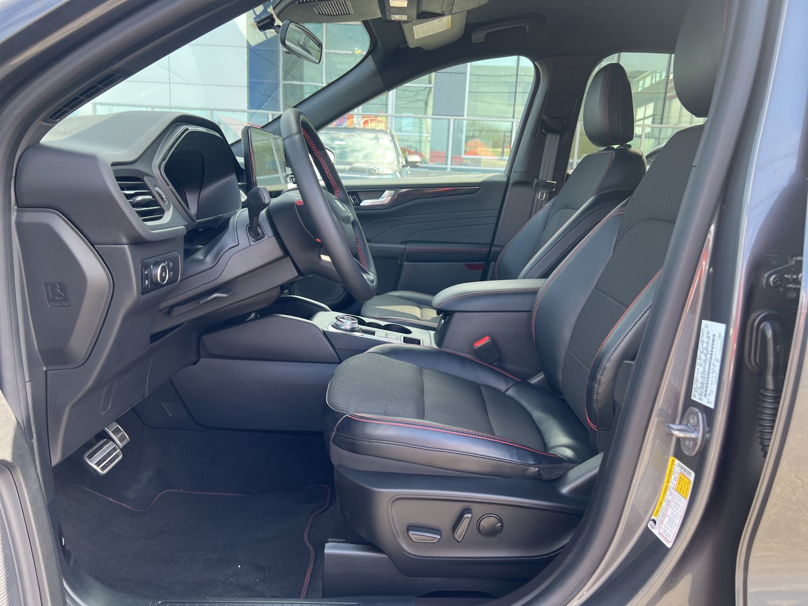 Used 2023 Ford Escape ST-Line Select w/ Tech Pack #2 AWD/4WD image 16