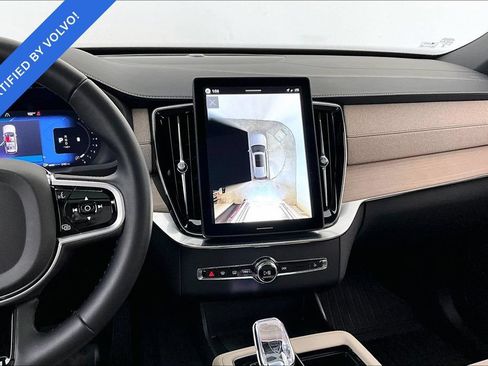 Certified 2026 Volvo XC90 B5 Plus w/ Protection Package Premier AWD/4WD image 7