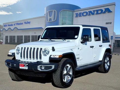 Used 2018 Jeep Wrangler Unlimited Sahara image 1