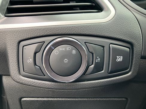 Used 2024 Ford Edge SEL image 29