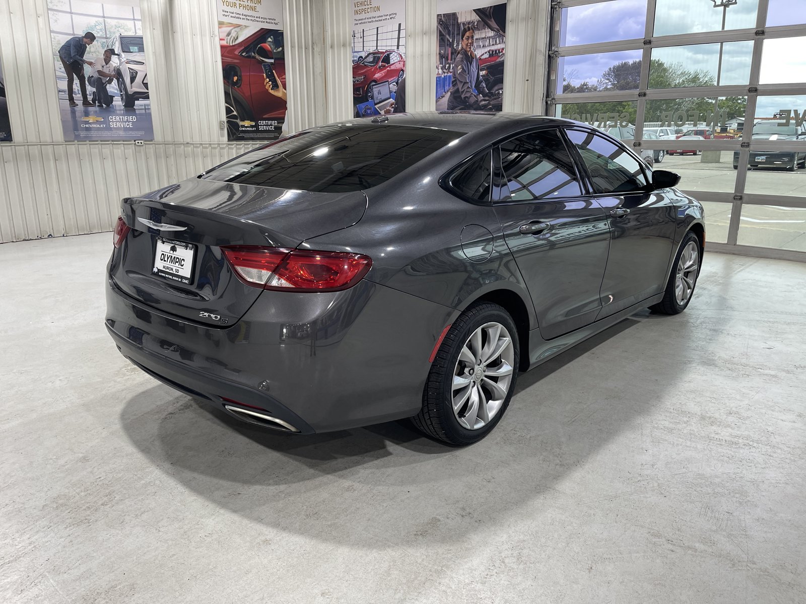 Used 2016 Chrysler 200 S w/ Comfort Group FWD image 8
