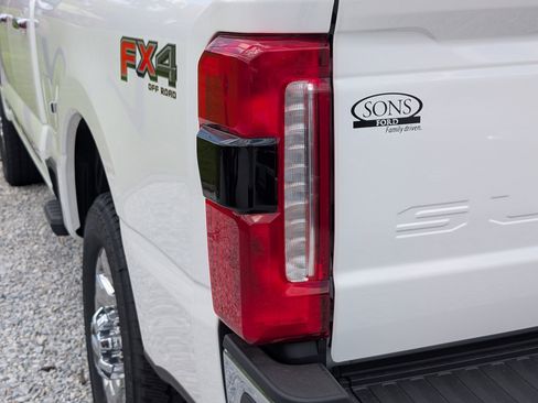 New 2025 Ford F250 Lariat w/ Lariat Ultimate Package image 12