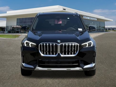 New 2026 BMW X1 xDrive28i w/ Technology Package AWD/4WD image 3