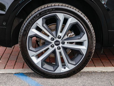 Certified 2023 Audi Q5 2.0T Prestige w/ Prestige Package image 10