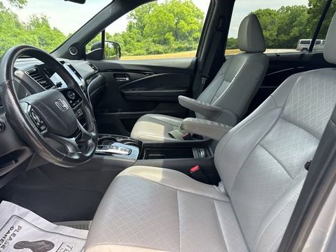 Used 2019 Honda Passport Elite image 16