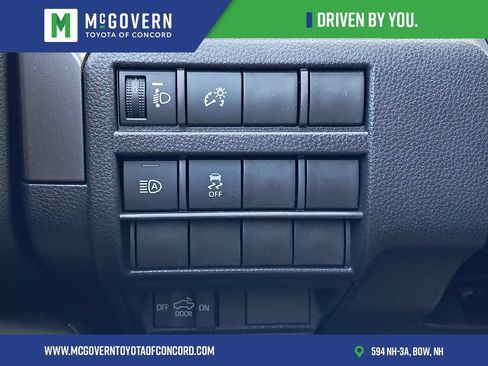 Used 2025 Toyota Tacoma TRD Off-Road AWD/4WD image 26
