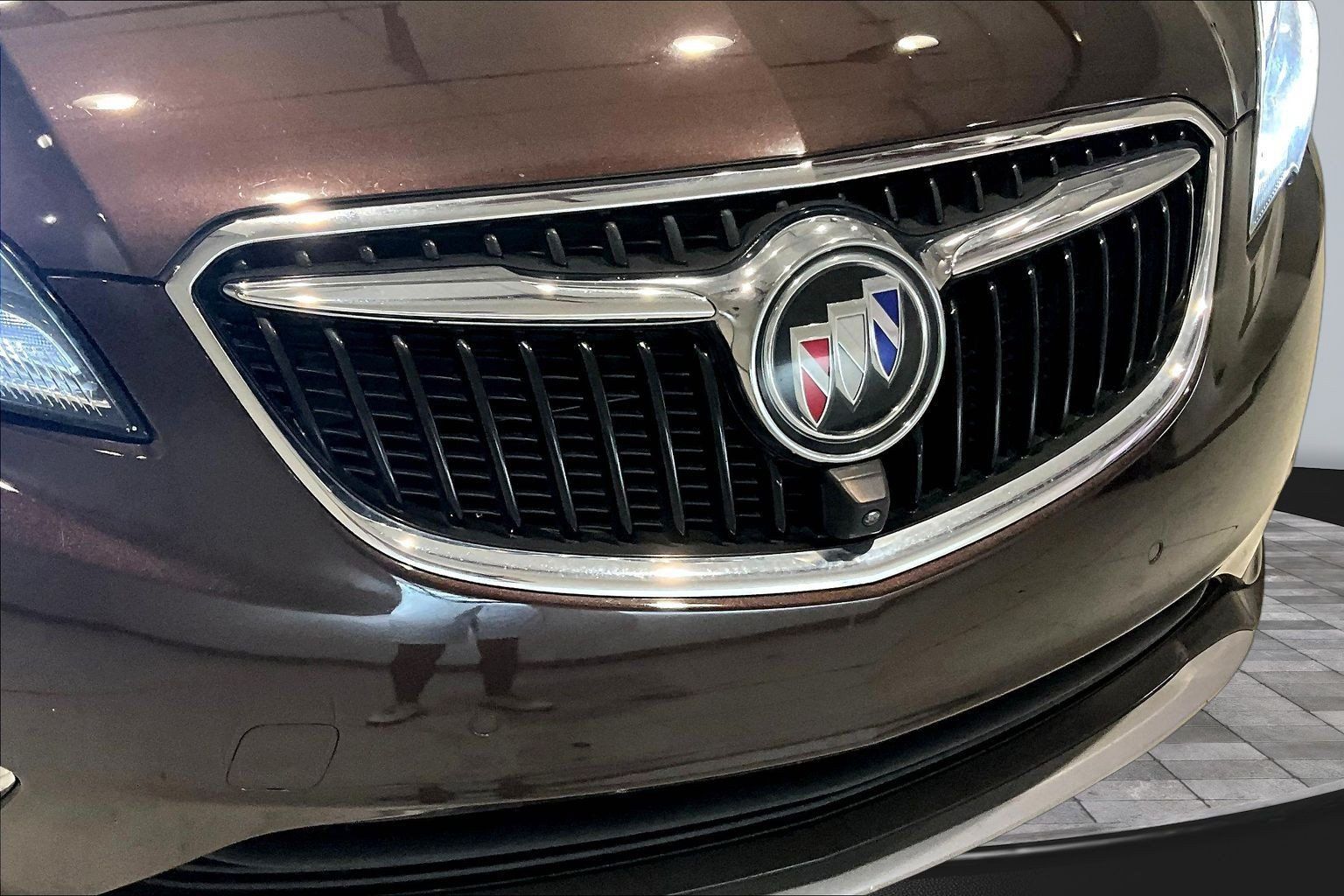 Used 2020 Buick Envision Premium w/ Driver Confidence Package AWD/4WD image 31