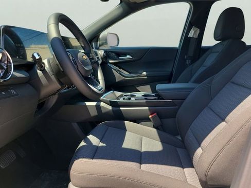New 2026 Chevrolet Equinox LT w/ Safety and Technology Package FWD image 19