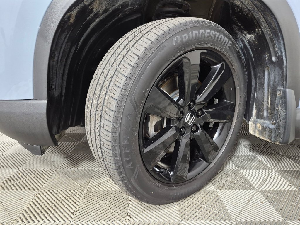 Used 2025 Honda Pilot Black Edition image 10