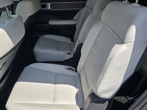 Used 2024 Hyundai Santa Fe Calligraphy AWD/4WD image 15