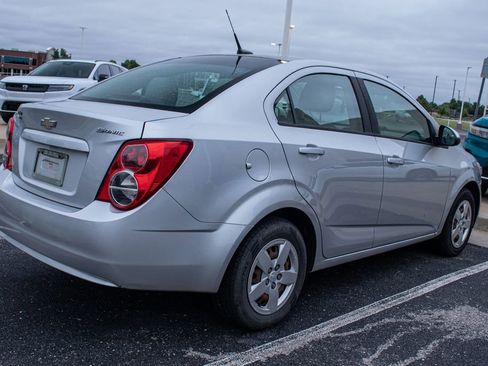 Used 2014 Chevrolet Sonic LS FWD image 4