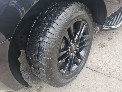 Used 2022 Ford Expedition XLT RWD image 33