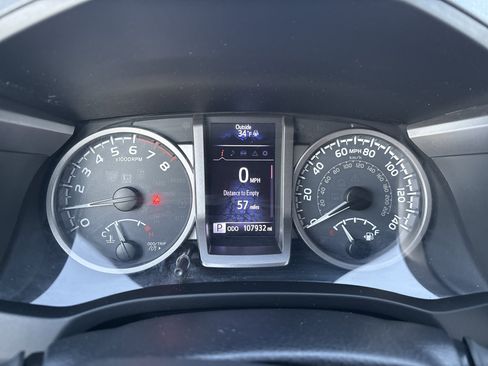 Used 2017 Toyota Tacoma SR5 image 21