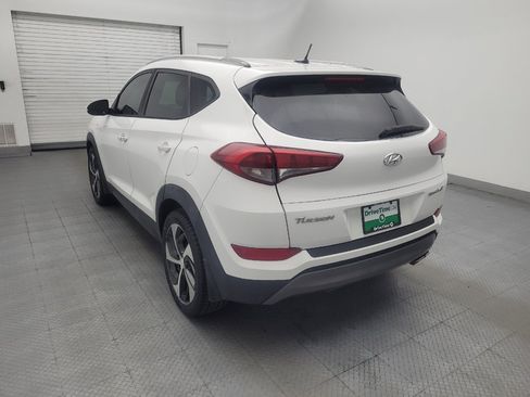 Used 2016 Hyundai Tucson Sport FWD image 5