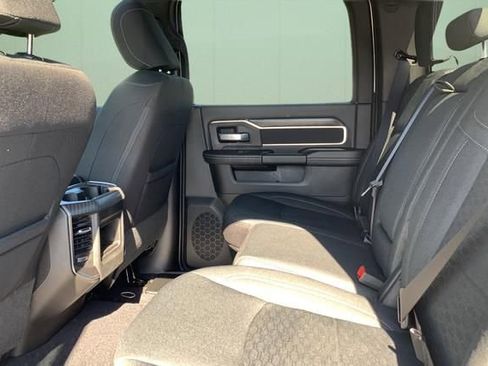 New 2026 RAM 2500 Big Horn AWD/4WD image 22
