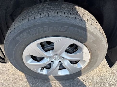 Used 2023 Toyota RAV4 LE image 11