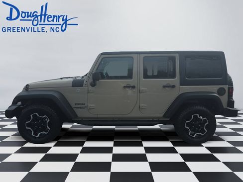 Used 2016 Jeep Wrangler Unlimited Sport w/ Connectivity Group AWD/4WD image 2