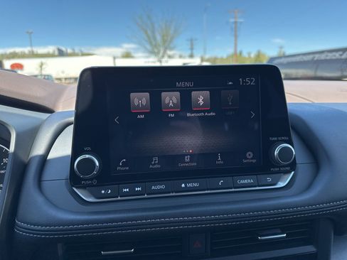 Used 2023 Nissan Rogue SV AWD/4WD image 46