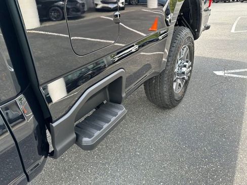 New 2025 Ford F350 Lariat image 12