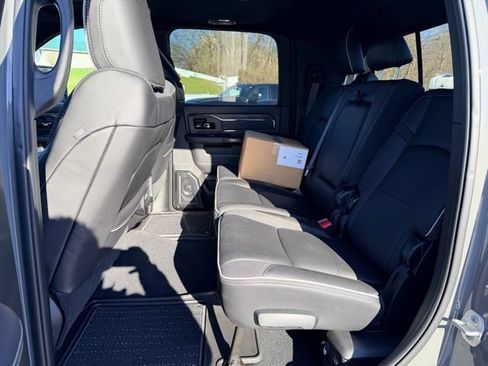 New 2026 RAM 2500 Limited AWD/4WD image 29