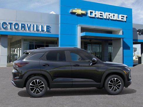 New 2026 Chevrolet TrailBlazer LT FWD image 5