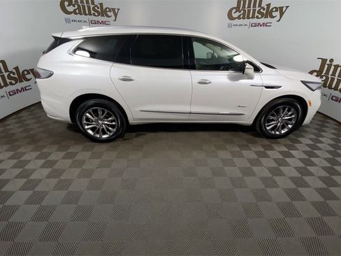 Used 2023 Buick Enclave Avenir w/ Avenir Technology Package image 9