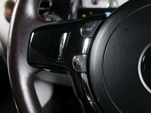 Used 2018 Rolls-Royce Dawn image 27