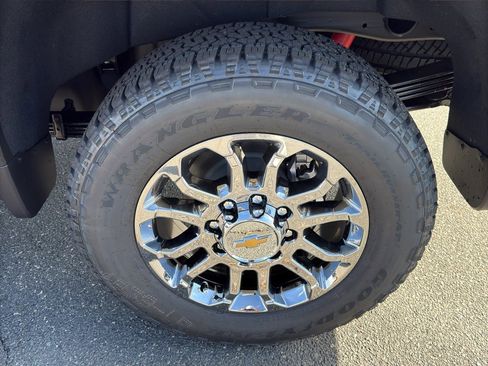 New 2026 Chevrolet Silverado 2500 LTZ w/ LTZ Convenience Package image 32