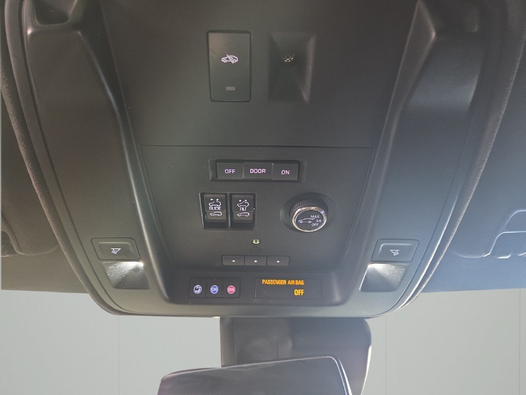 Used 2020 Cadillac Escalade Platinum AWD/4WD image 25