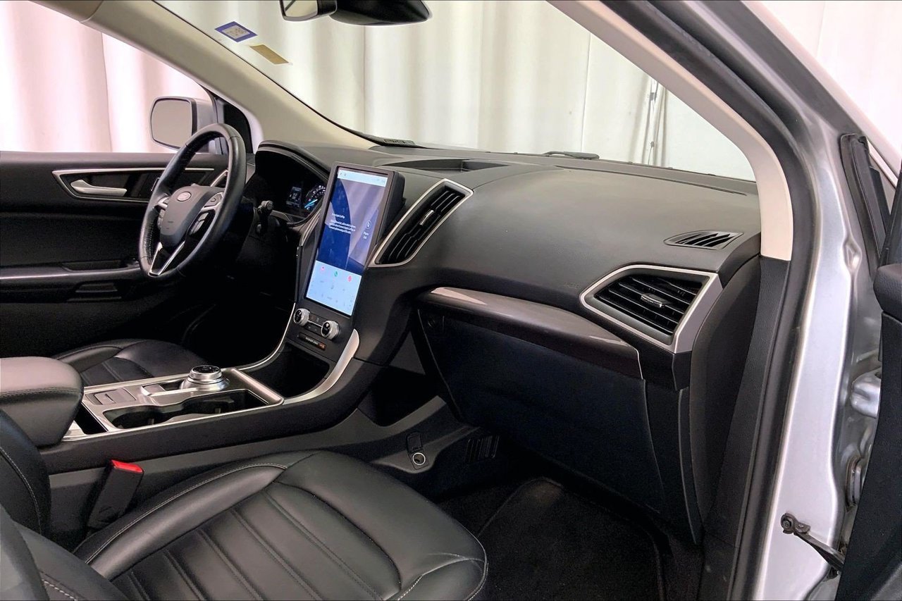 Used 2023 Ford Edge SEL w/ Convenience Package AWD/4WD image 28