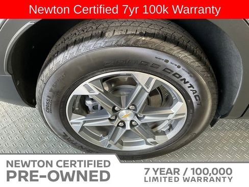 Used 2025 Chevrolet Blazer LT FWD image 47