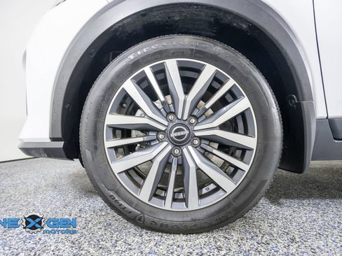 Used 2023 Nissan Kicks SV w/ Exterior Package FWD image 47