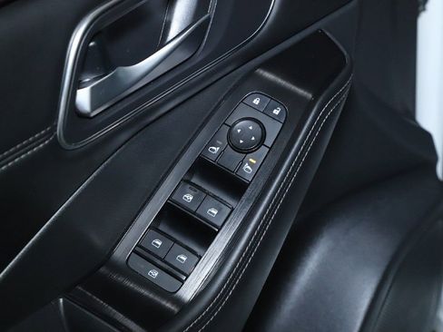 Used 2021 Nissan Rogue SV w/ Premium Package FWD image 17