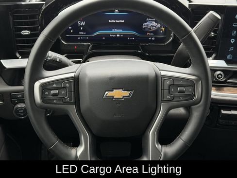 Used 2025 Chevrolet Silverado 1500 LT AWD/4WD image 14