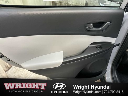 Certified 2023 Hyundai Kona SEL image 12